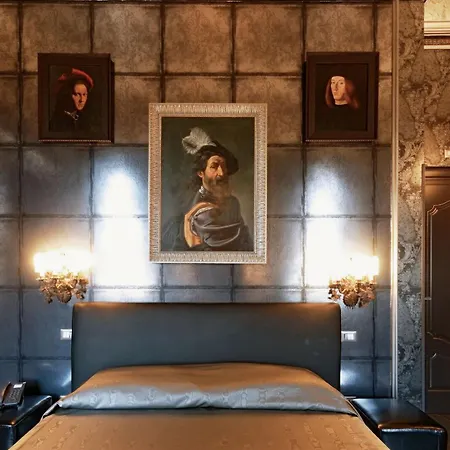 Antica Dimora Delle Cinque Lune מלון 3*