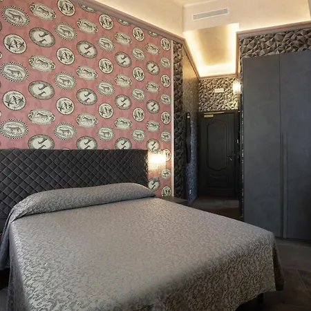 Antica Dimora Delle Cinque Lune Hotel