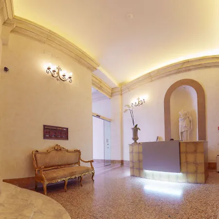 호텔 안티카 디모라 델레 친퀘 루네 로마