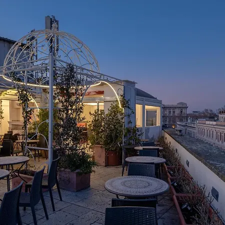 Antica Dimora Delle Cinque Lune Hotel Rome