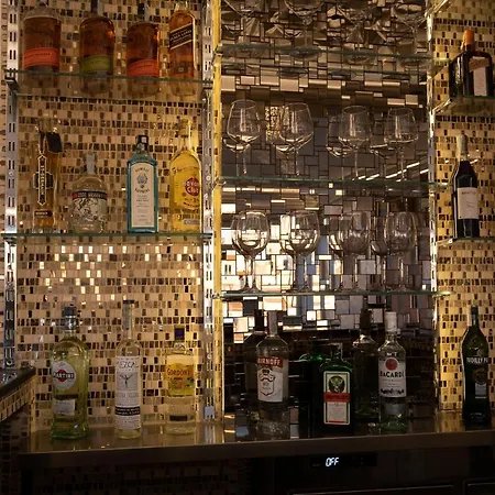 안티카 디모라 델레 친퀘 루네 3* 로마