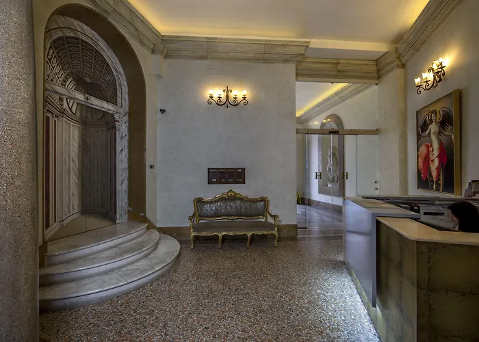 안티카 디모라 델레 친퀘 루네 3* 로마