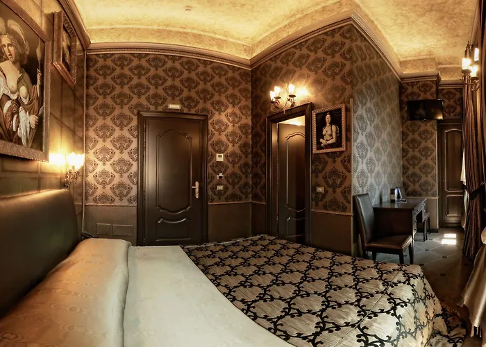 안티카 디모라 델레 친퀘 루네 로마