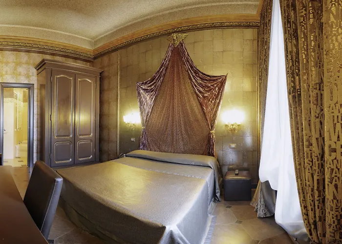 안티카 디모라 델레 친퀘 루네 호텔