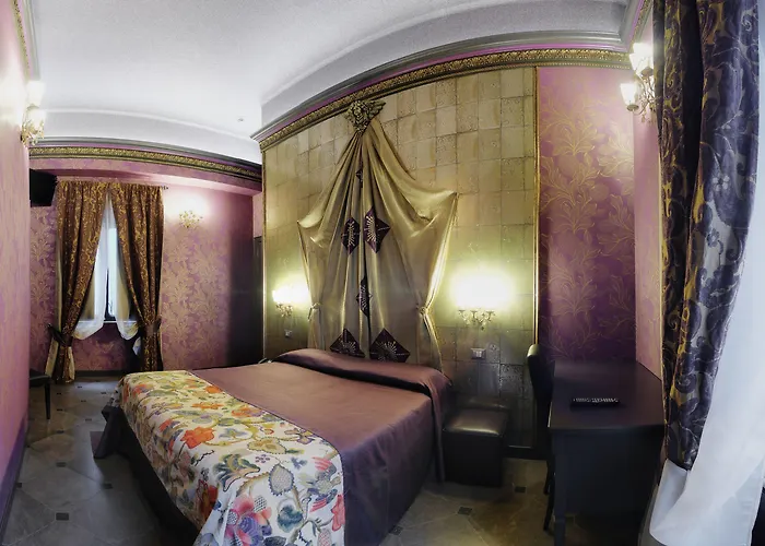 안티카 디모라 델레 친퀘 루네 호텔 3*