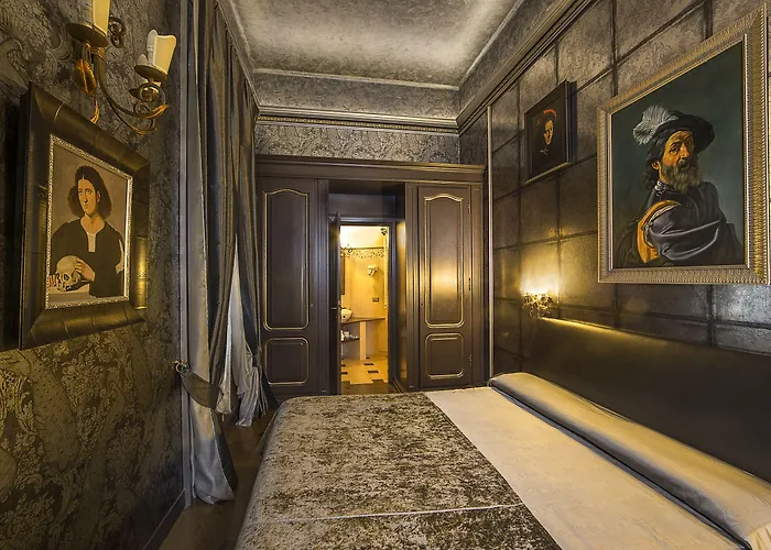 안티카 디모라 델레 친퀘 루네 로마