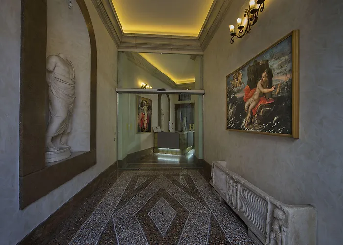 안티카 디모라 델레 친퀘 루네 호텔 로마