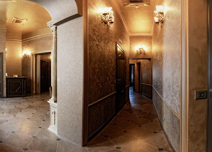 안티카 디모라 델레 친퀘 루네 호텔