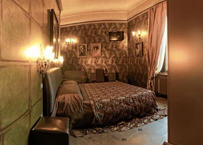 안티카 디모라 델레 친퀘 루네 호텔