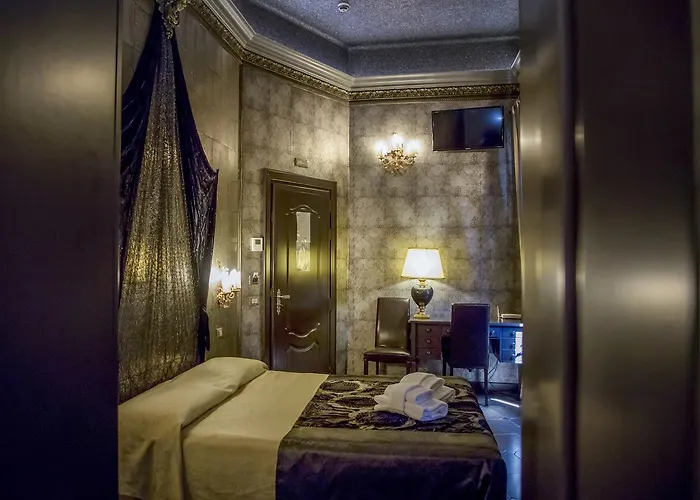 호텔 안티카 디모라 델레 친퀘 루네 로마